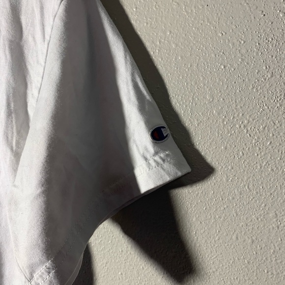 Champion crop top - size large - Picture 3 of 4